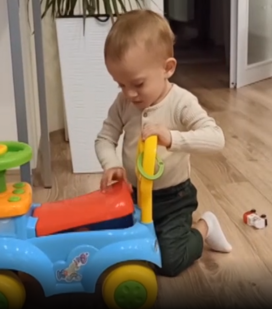 Roditelji, oprez! Pedofili ovako koriste veštačku inteligenciju da bi zloupotrebili fotografije dece, vodite računa šta objavljujete na mrežama