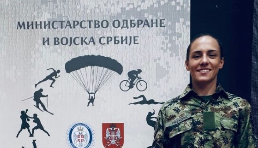 Pored KIMONA, ponosno nosi SRPSKU UNIFORMU: Jovana Preković deo je VOJSKE SRBIJE, a danas je osvojila još jednom zlato!