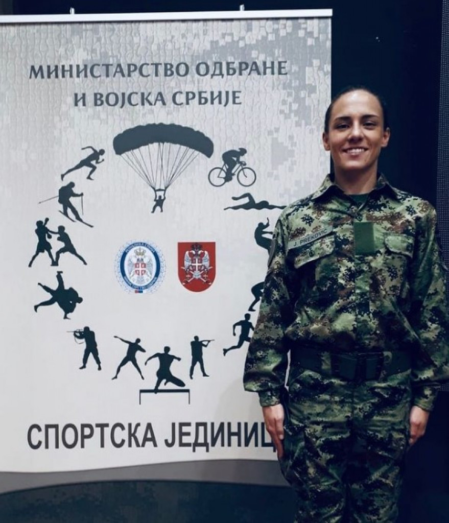 Pored KIMONA, ponosno nosi SRPSKU UNIFORMU: Jovana Preković deo je VOJSKE SRBIJE, a danas je osvojila još jednom zlato!