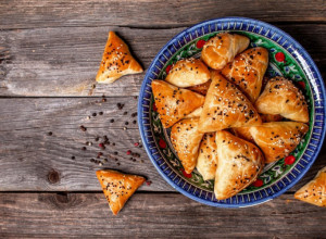 Recept JEDNE MAME: Punjeni TROUGLIĆI kao super užina za decu!