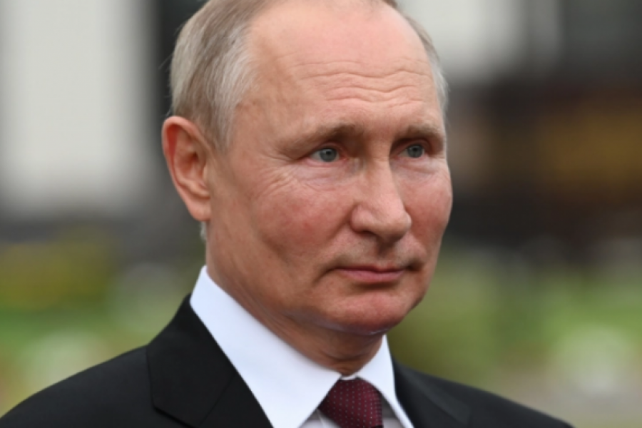 ON JE PRESLIKAN MAJKA Isplivale PORODIČNE fotografije Vladimira Putina, a evo čime se bavila Marija Ivanovna!