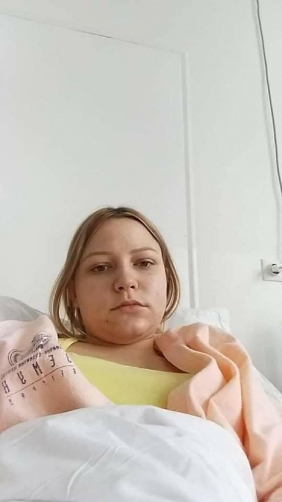 "Niko ne vidi moj očaj i MUKU": Ljiljani (25) iz Beograda potpuno su otkazali bubrezi i život joj visi o koncu