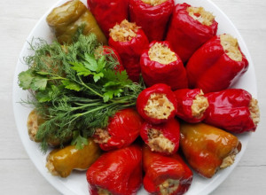 Ovo su NAJBOLJE punjene paprike: Mađarski kuvari otkrili PRAVI recept, vodu uopšte ne dodaju
