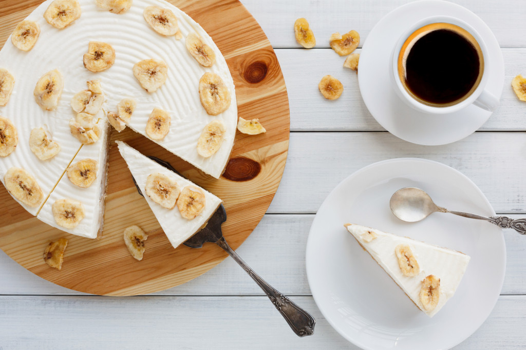 POSNA banana torta bez PEČENJA: Preukusna POSLASTICA za samo 400 dinara