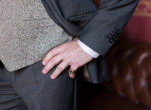 Značenje PRSTENA na malom prstu: Ako ste žena koja nosi NAKIT na ovom mestu, nesvesno ŠALJETE jednu poruku suprotnom polu