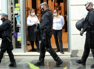 HOROR U KOTOR VAROŠU: Muškarac se RAZNEO BOMBOM u blizini porodične kuće