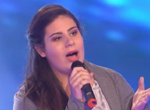 Sa trinaest godina svojim glasom rasplakala Jelenu Tomašević: Marija je danas PUNOLETNA, a izgleda NEPREPOZNATLJIVO