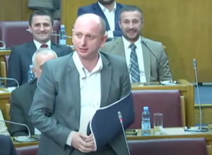 Knežević Eskobaru: "Ako nemaš kakvih obaveza, što ne bi ti bio predsjednik CG? Zaslužio si ako je iko!"