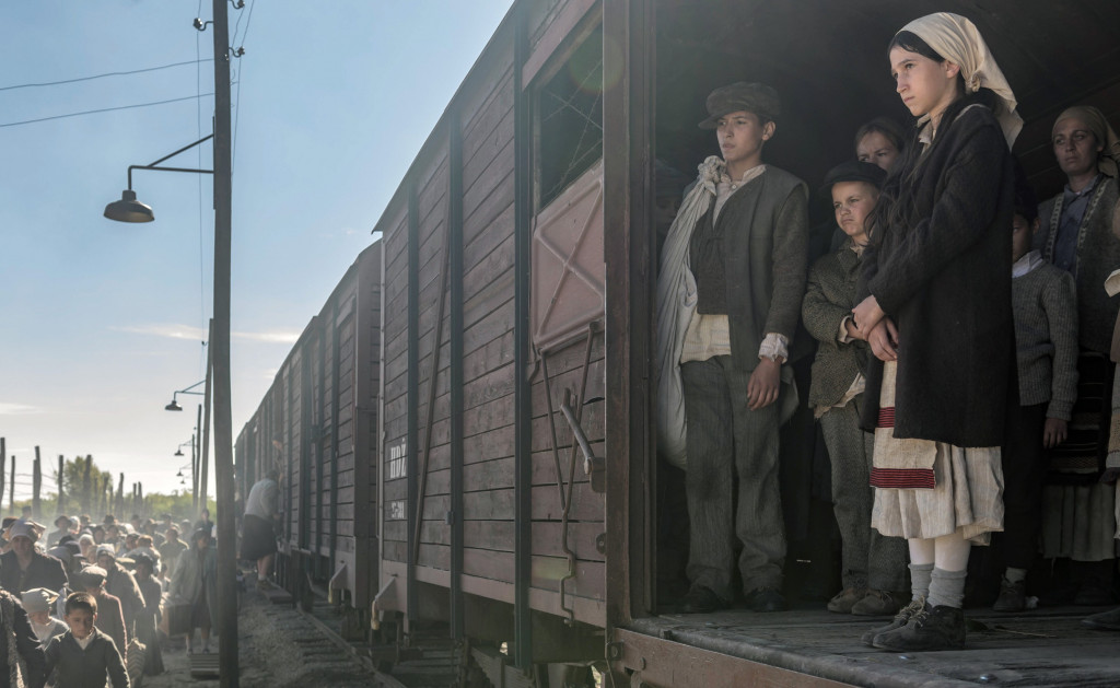 Nastala u ljudskoj nemoći i očaju: U VAGONU smrti za Jasenovac zaorila se danas POPULARNA srpska pesma bez koje ni jedno SLAVLJE ne može da prođe