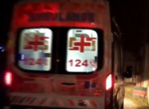 DETALJI PUCNJAVE U CAZINU: Domaćića zapucala, provalniku se bore za život