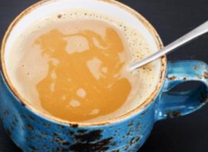 Moćni napitak ČISTI KRVNE SUDOVE, spušta pritisak i holesterol: Potrebne su samo ČETIRI kašike dnevno