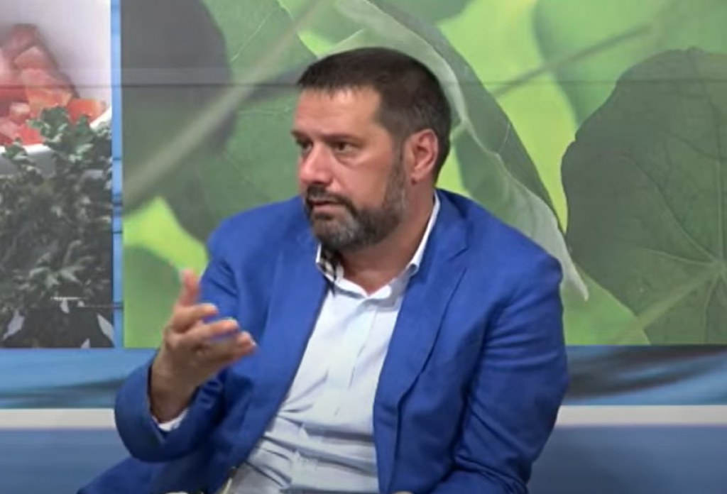 PROFESOR JANKOVIĆ UPOZORAVA: Omikron se širi "brzinom svetlosti", brojke će biti DRAMATAČINO velike, a KOVID ambulante PUNE!