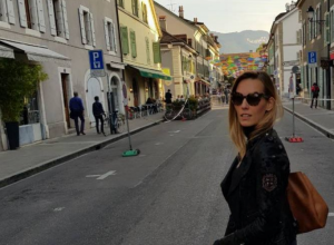 Starija unuka Ljiljane Blagojević prvi PUT na malim ekranima: Procenite da li više liči na mamu Kalinu ili na baku Ljiljanu!