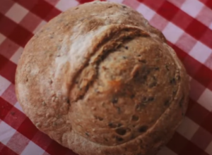 Tradicionalni RECEPT za čuvenu VASILICU: Pravo je vreme da je UMESITE, samo sledite naša uputstva!