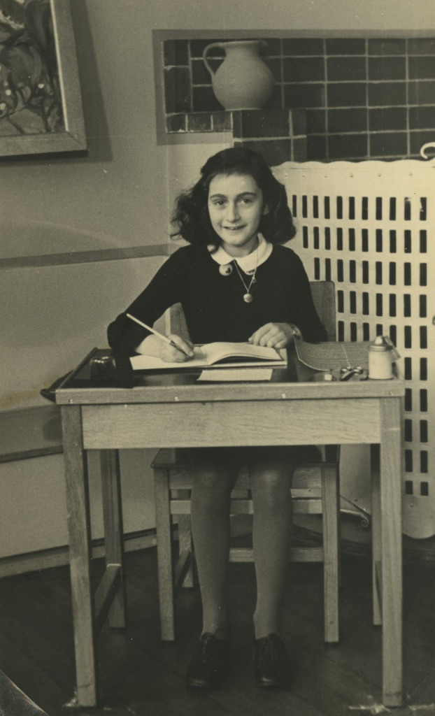Misterija duga 80 godina, koji JEVREJIN ih je PRODAO: FBI agent otkrio zbog koga je porodica Frank završila u LOGORU u kome je mala Ana izgubila ŽIVOT