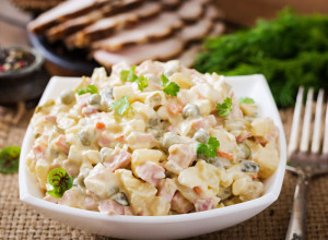 Ovo je omiljena hrana horoskopskih znakova: Šta mislite šta najšešće jedu Rakovi a šta Strelčevi