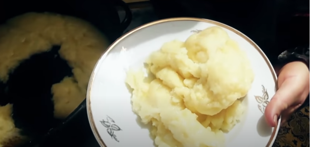 Najpoznatije jelo ISTOČNE SRBIJE: Belmuž je tradicionalna pastirska hrana, toliko dobra da se danas služi u kafanama!