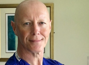 Optužen muškarac koji radi kao BABICA: Isplivali njegovi SRAMNI snimci iz toaleta, javnost je ZGROŽENA