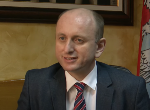 MILAN KNEŽEVIĆ U SVOM STILU: Evo zašto neuropsihijatri napuštaju Crnu Goru