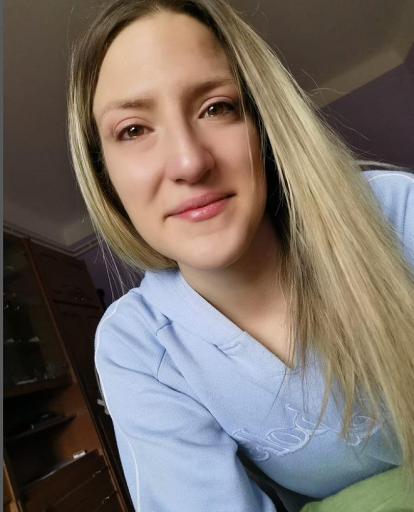 Nesvakidašnji HOBI mlade SUBOTIČANKE: Uspeva da sačuva NAJVREDNIJE uspomene, Ibolja pravi nakit od MAJČINOG MLEKA, ali tu nije kraj!