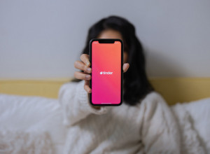 Da li koristite neku aplikaciju za UPOZNAVANJE? Ovo obavezno morate da uradite pre PRVOG sastanka, može vam sačuvati glavu na ramenima