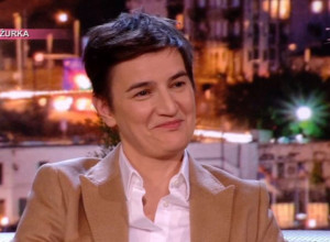 Ana Brnabić ODUŠEVILA Srbiju: Premijerka pokazala NIKAD VIĐENE fotografije iz detinjstva (FOTO)