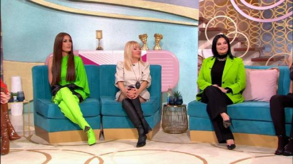 Bilo je neprijatno pred kamerama: Pevačicu je jedan SIMPTOM mučio, zbog ovoga je ušla sa 32 godine u MENOPAUZU