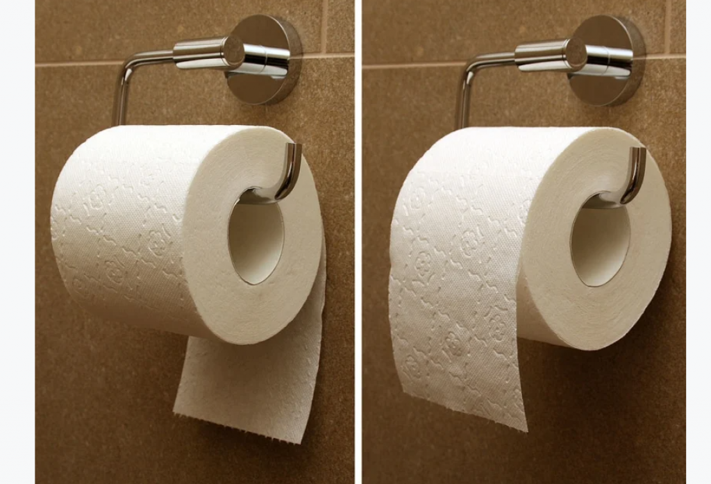 Otkrivamo PRAVILO zlata vredno: Samo jedan način držanja ROLNE papira je ISPRAVAN, u suprotnom vam preti mogućnost ZARAŽAVANJA bakterijama