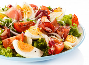 Recept za ZDRAV DORUČAK: Fenomenalna salata sa jajima za izbalansiran obrok