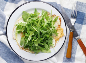 Ova biljka se smatra KRALJICOM salata: Puna je HLOROFILA i gvožđa, može da se jede SIROVA ali i termički obrađena