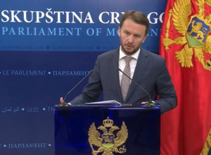 DRŽ’ SE RADE, IZDRŽI DO NEDELJE! Konjević proziva po Tviteru nakon ostavke: Ne laže Rade, jer ko laže taj i krade