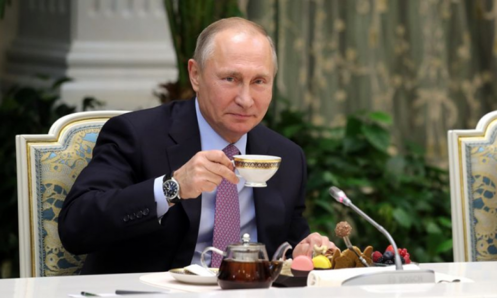 U ŠOLJI je tajna Putinove moći: Otkrivamo vam SASTOJKE mešavine koja čisti organizam od OTROVA
