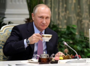U ŠOLJI je tajna Putinove moći: Otkrivamo vam SASTOJKE mešavine koja čisti organizam od OTROVA