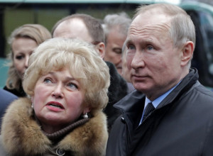 Gde je LJUDMILA, bivša žena Vladimira Putina: Priča se da ima 20 godina MLAĐEG MUŽA,