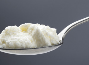 BELI MRS Napravite lako i brzo DOMAĆE kiselo mleko, potrebna su vam samo DVA sastojka