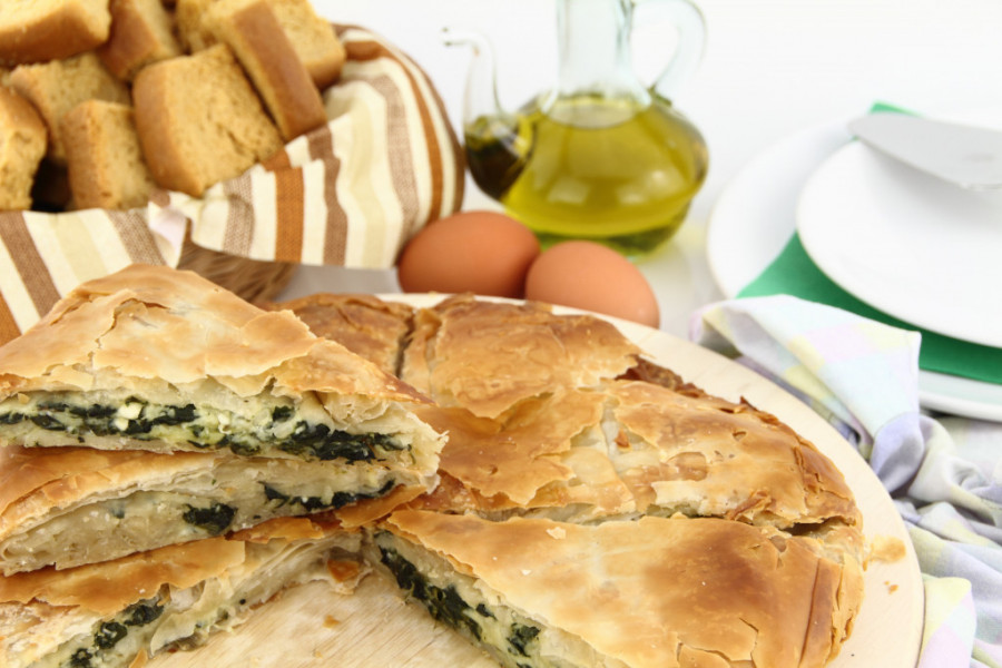 RECEPT ZA POST NA VODI Napravite preukusnu PITU sa spanaćem i pečurkama