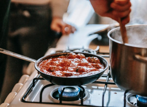 Bakin recept za DOMAĆE ĆUFTE: Priprema je jednostavna, a izgledaće kao da su spremljene u restoranu