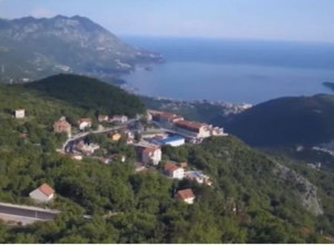 CRNA GORA ZAMRZAVA IMOVINU RUSIMA?  Rusi vlasnici i suvlasnici 19.000 stanova i 4 miliona kvadrata zemljišta