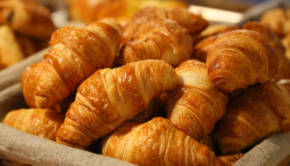 Obožavaće ih svi UKUĆANI: Napravite kroasane bolje nego iz pekare, ovaj sastojak im daje poseban ukus