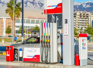 DIVLJAJU CENE GORIVA U CRNOJ GORI: Od ponoći skuplje sve vrste ovog derivata
