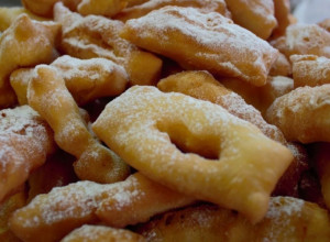 Napravite HRSKAVE ruštule prema ORIGINALNOM receptu: Tradicionalna poslastica za koju se UVEK traži parče VIŠE
