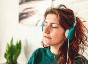 Slušanje ove pesme, moglo bi da vam spasi život: Naučnici tvrde da je lekovita za srce