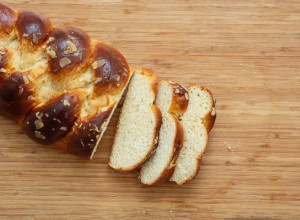 Recept za SAVRŠEN milibrot: Mlečni slatki hleb idealan za predstojeće praznike