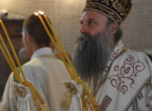 "UMETNICA MORA BITI ZDRAVA" Patrijarh Porfirije čuo Konstraktinu pesmu, evo šta misli o njenim stihovima!