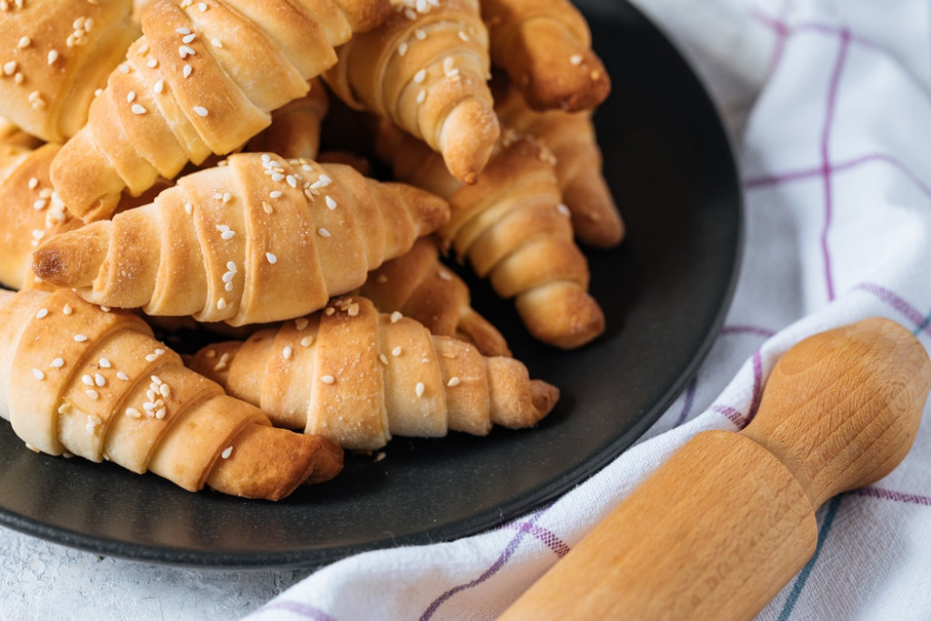 Recept za DOMAĆE kiflice: Ovako su ih naše bake spremale, brzo i jednostavno