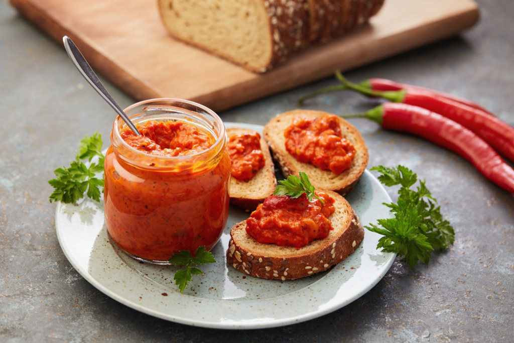 Možda izgleda kao AJVAR, ali nije: Brzo se pravi i DOMAĆE JE, a idealan je ako nemate vremena