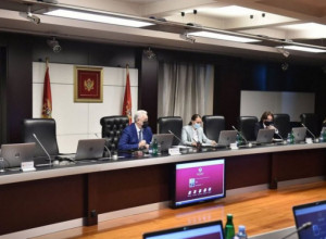 SVAĐA OKO RUSIJE PREKINULA SEDNICU CRNOGORSKE VLADE Abazović tvrdi da je regularno završena! Neće podržati premijera oko sankcija!