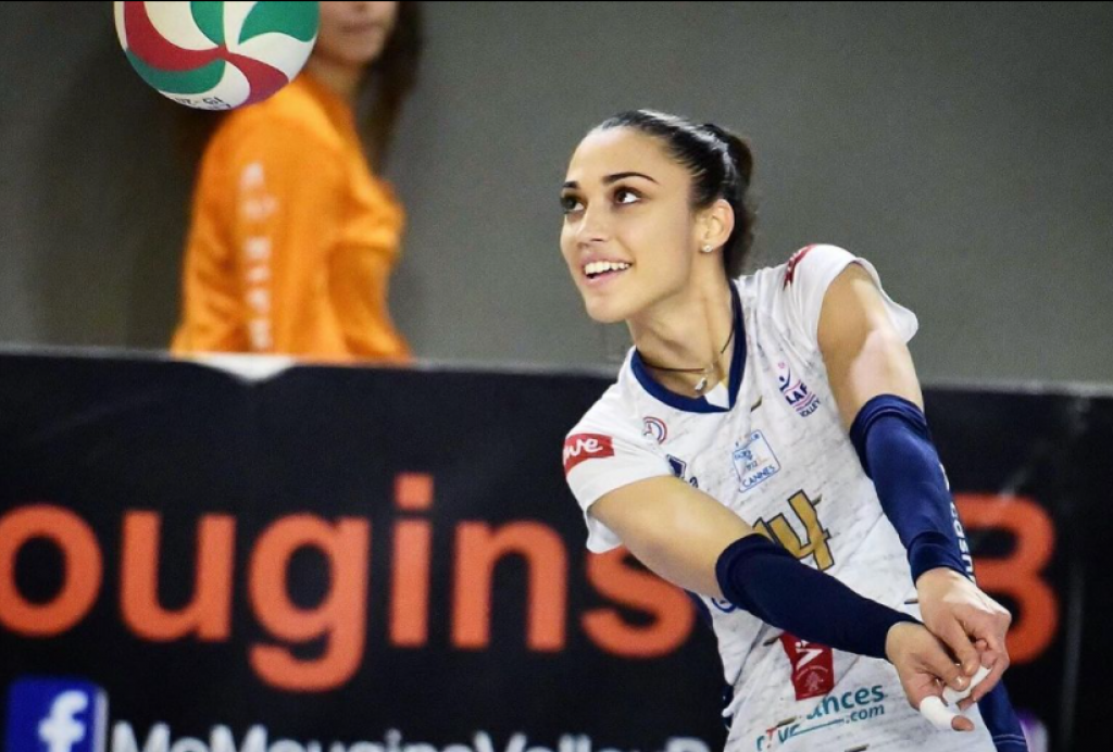 Vrele fotografije naše ODBOJKAŠICE: Za Ljiljanu kažu da je među NAJLEPŠIM sportiskinjama na svetu i da joj sve LEPO stoji, a evo kako izgleda kad se skine