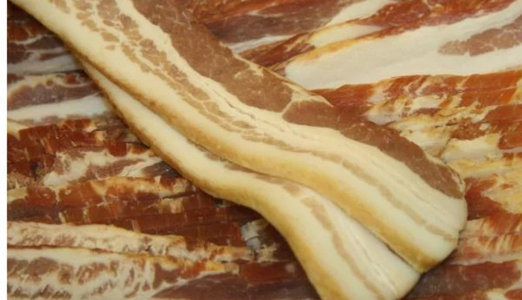 Da li su SLANINA i KOBASICA zaista KANCEROGENE? Nutricionisti JEDNOGLASNO iznose tvrdnje o tačnosti ove pretpostavke