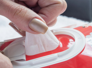 Vlažne maramice mogu biti opasne: Mnogi greše pri upotrebi, rizikuju sopstveno zdravlje svakodnevnom navikom